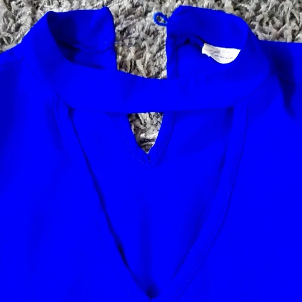 Blue blouse - Picture 3 of 4